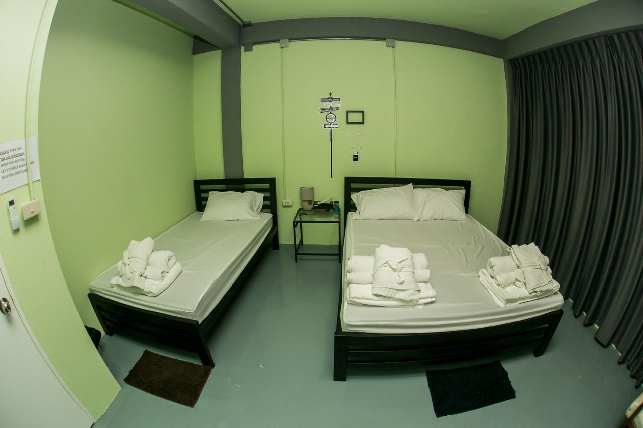 Samsen 8 Hostel Bangkok Exterior photo