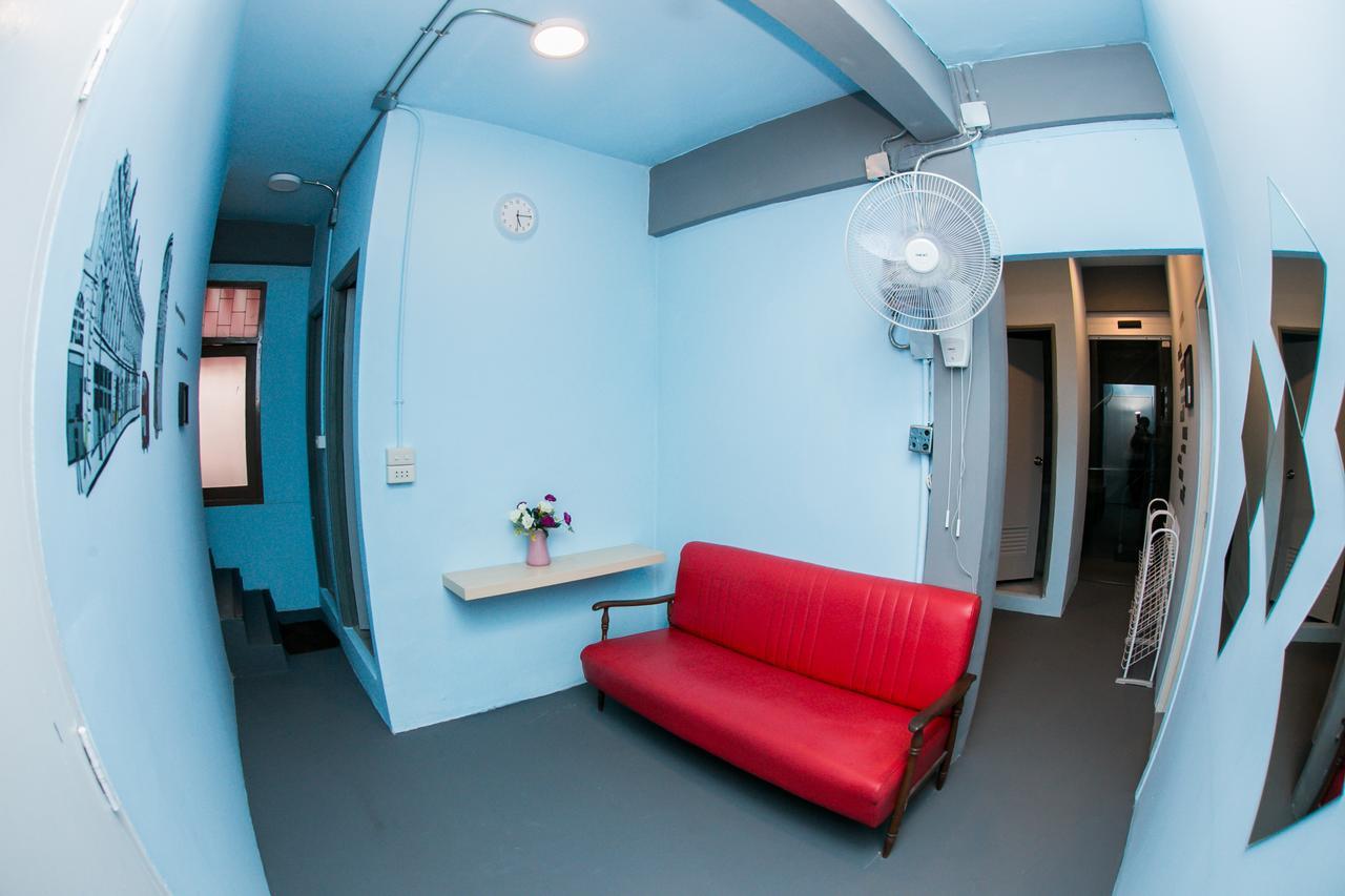 Samsen 8 Hostel Bangkok Exterior photo