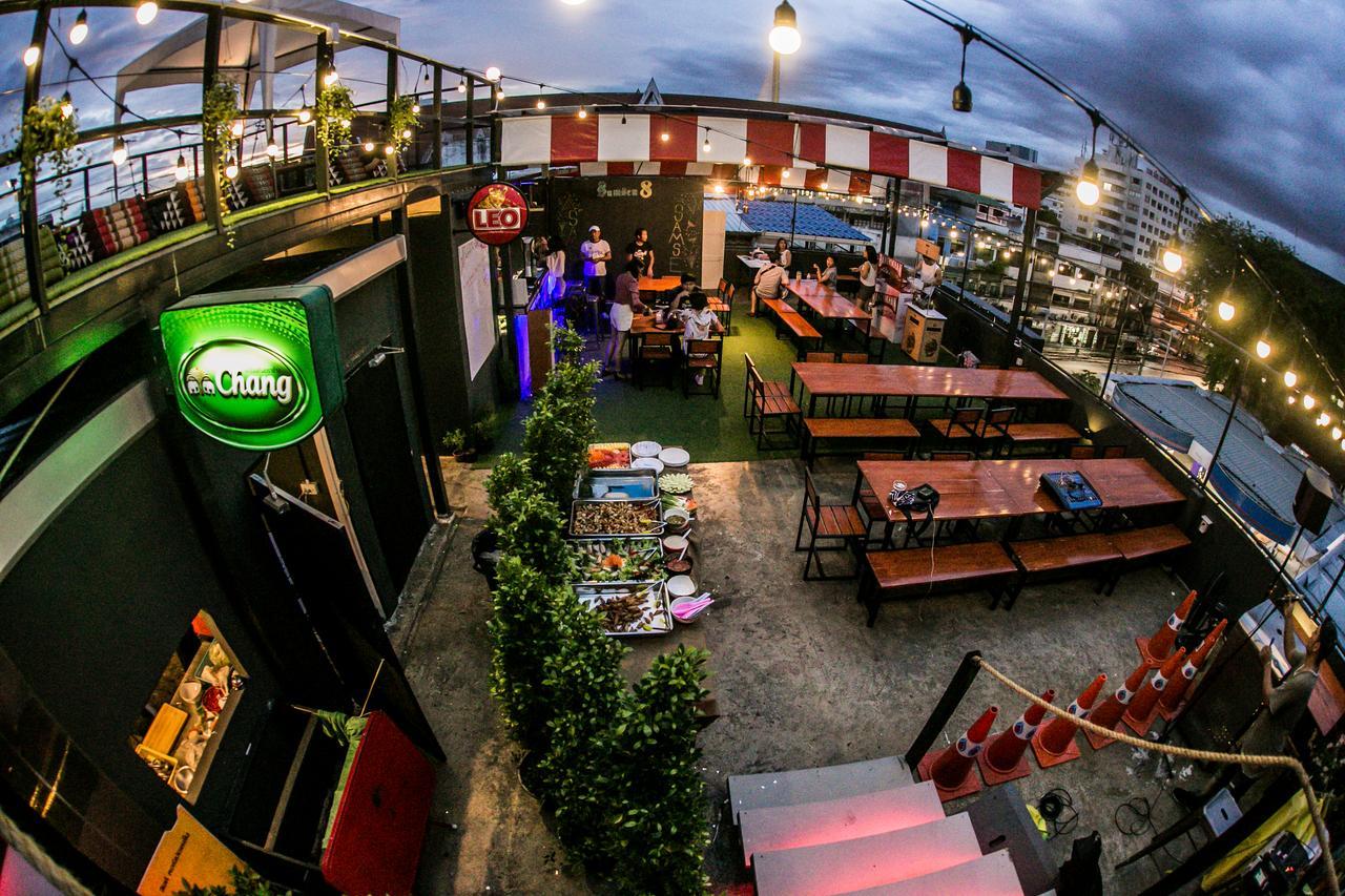 Samsen 8 Hostel Bangkok Exterior photo